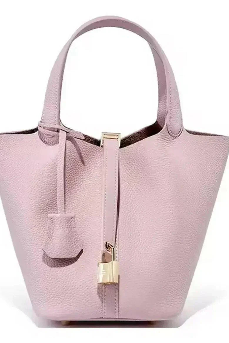 Luxe Bucket Bag mit Schlossdetail